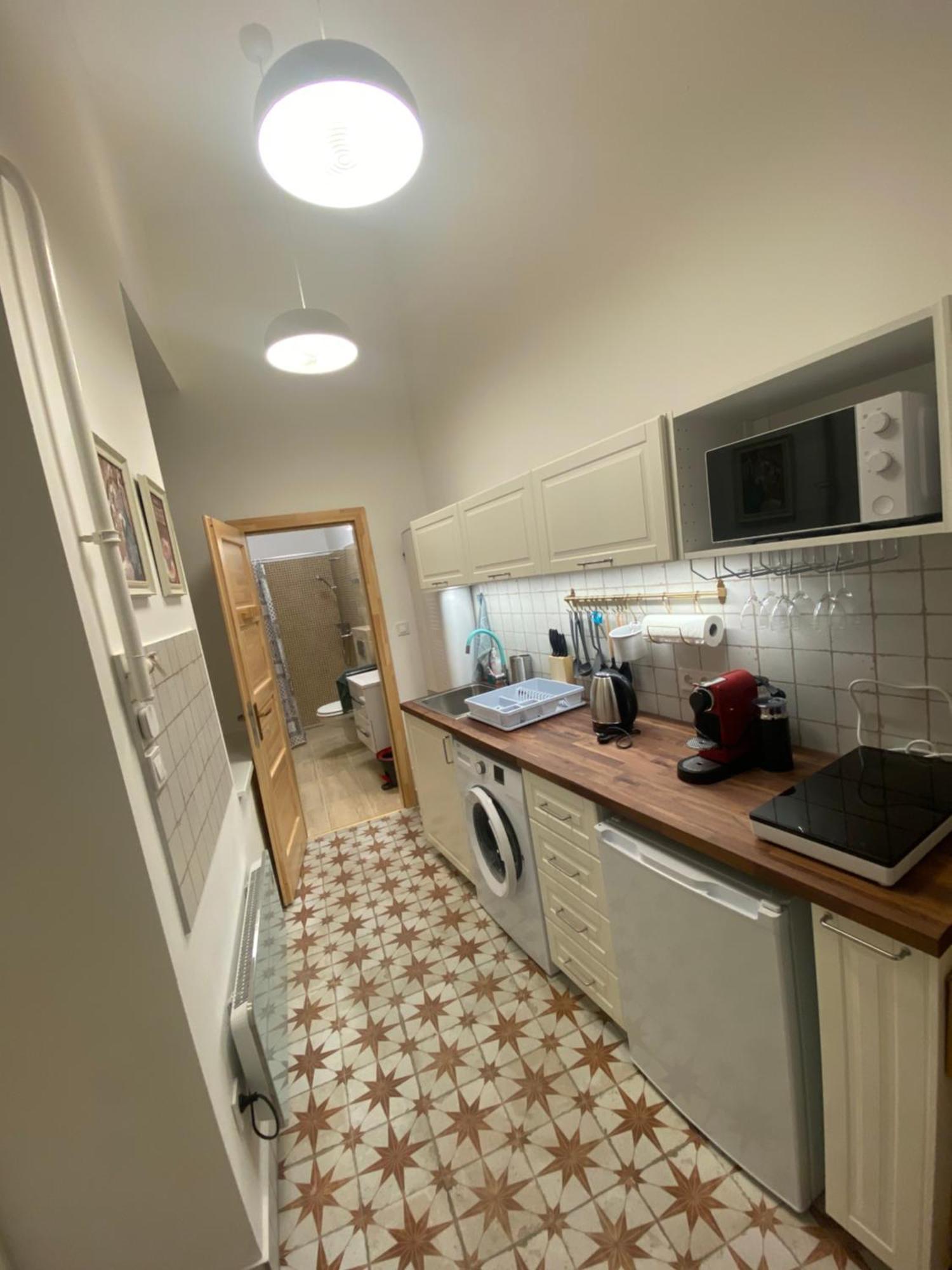 Amazing Kazinczy Flat No. 1 Budapeste
