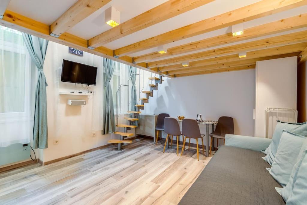 Apartamento Amazing Kazinczy Flat No. 1 Budapeste