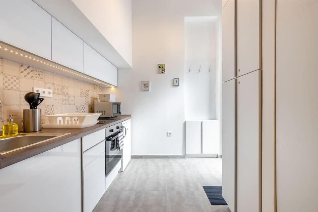 Amazing Kazinczy Flat No. 1 Budapeste